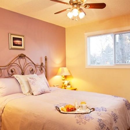 Wild Rose Bed & Breakfast 새스커툰 객실 사진