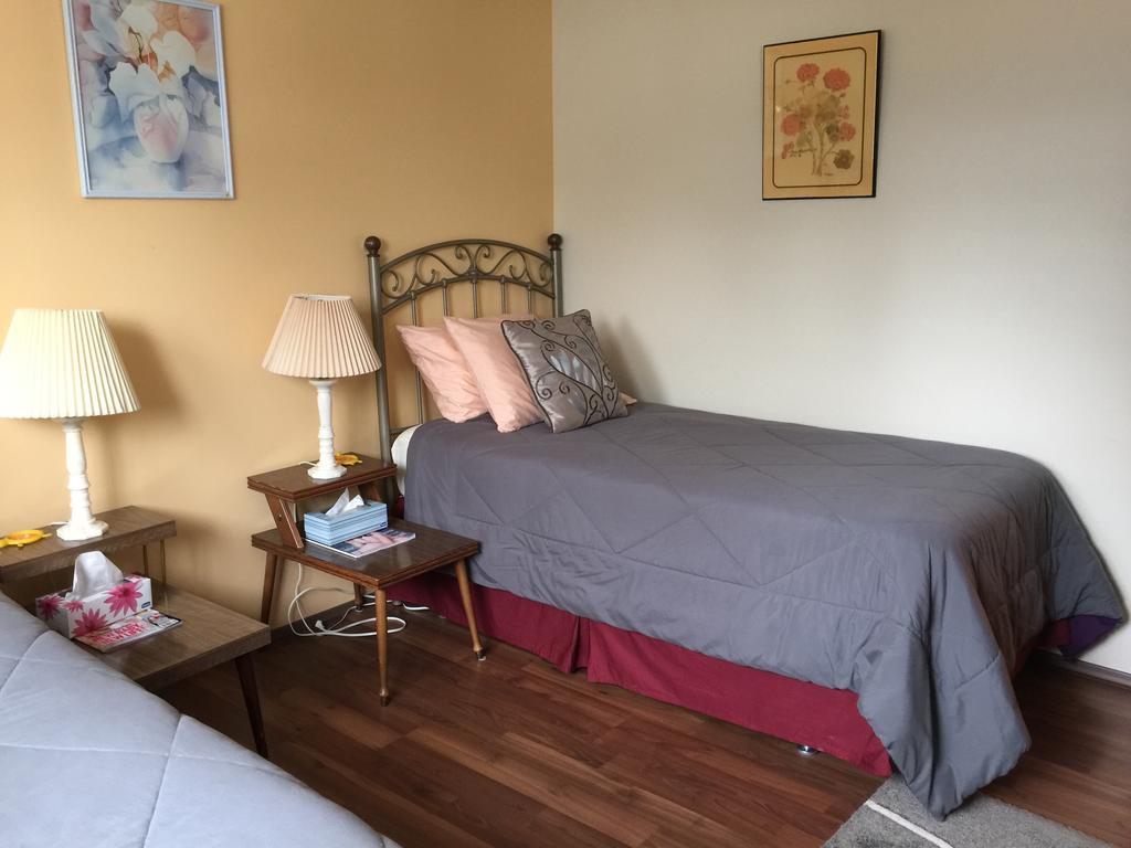 Wild Rose Bed & Breakfast 새스커툰 객실 사진